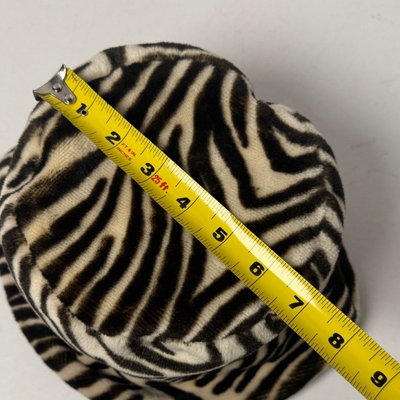 LA MAISON DE LA FAUSSE FOURRURE Paris Brown Cream Zebra Print Bucket Hat Cotton - Picture 3 of 11